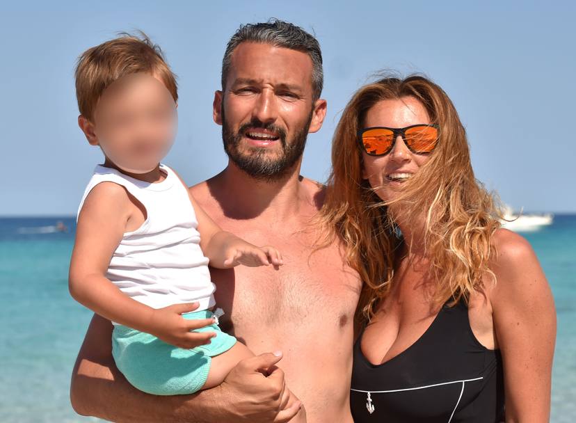Gianluca Zambrotta con moglie e figlio (Fabio Bozzani)